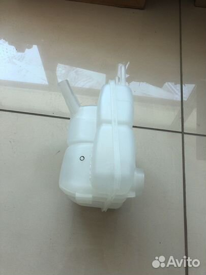 Бачок расширительный Mazda 3