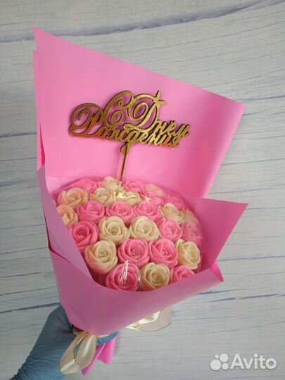 Шоколадные розы сладкий подарок букет