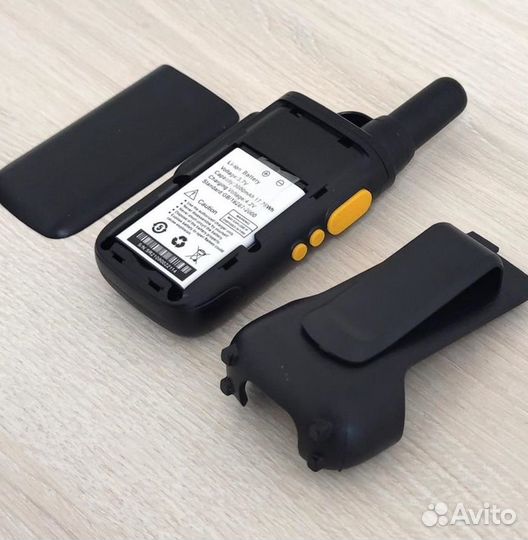 Рация с наушником, радиостанция с гарнитурой