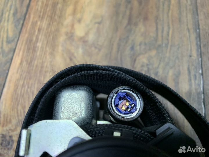 Audi Q7 (4L) Ремень безопасности с пиропатроном