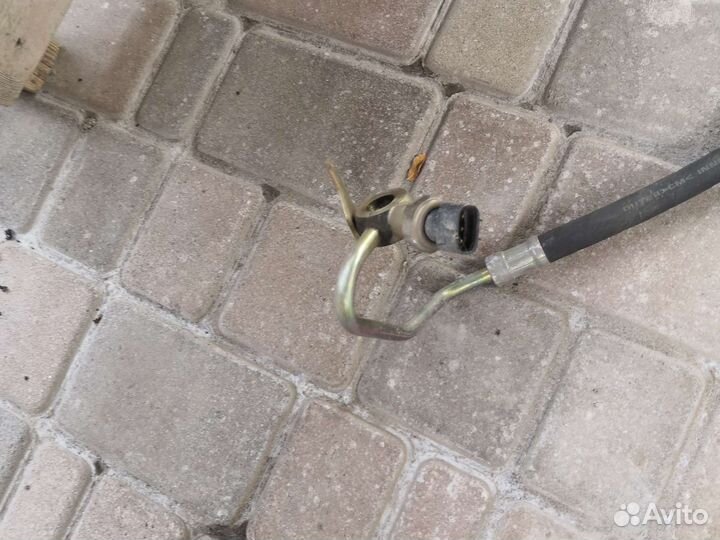 Трубка гур тойота Марк 2, 1JZ-FSE