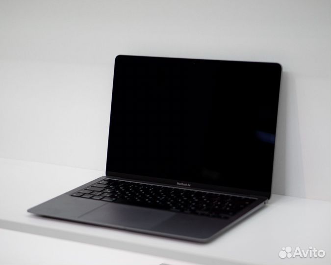 MacBook Air M2, 16/256 Space Gray