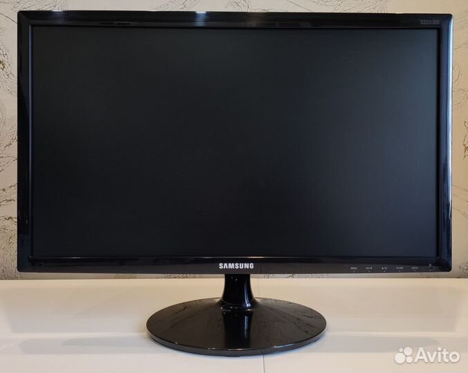 Монитор Samsung 21.5