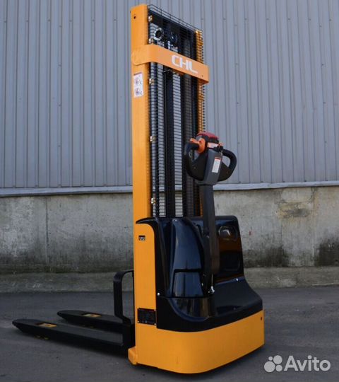 Шштабелер CHL 300 см