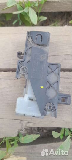 Замок лючка бензобака mercedes