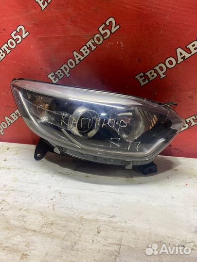 Фара передняя правая Renault Captur 1
