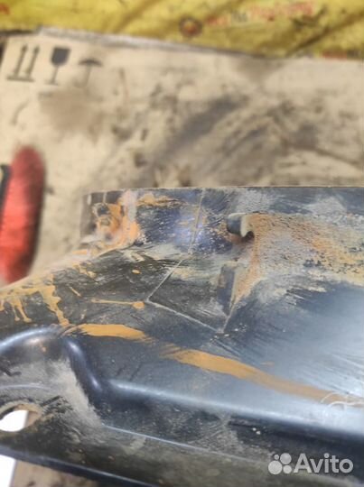 Диффузор радиатора FAW 1041