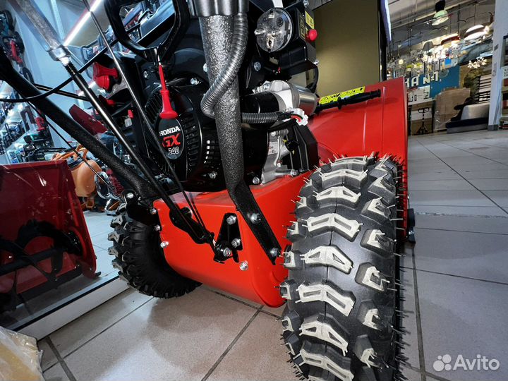 Снегоуборщик бензиновый Honda HSS 13HP