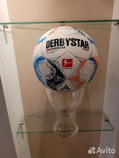 Футбольный мяч nike и adidas