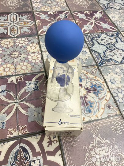 Отдам молокоотсос и накладки на грудь