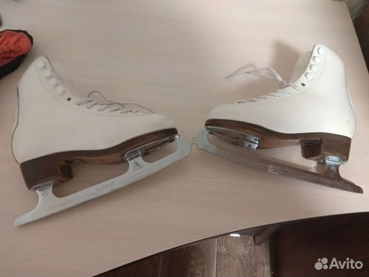 Фигурные коньки wifa 32