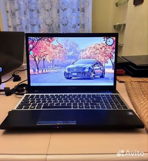 Samsung 305V5A/4 AMD A6 4 ядра/4Gb/500Gb Сост Отл