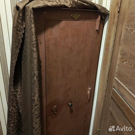 Оружейный сейф на 5 стволов