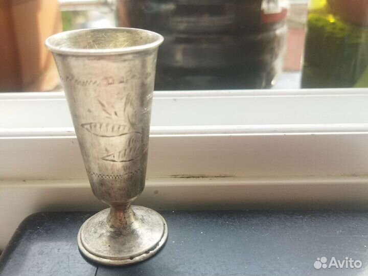 Серебряные стопки