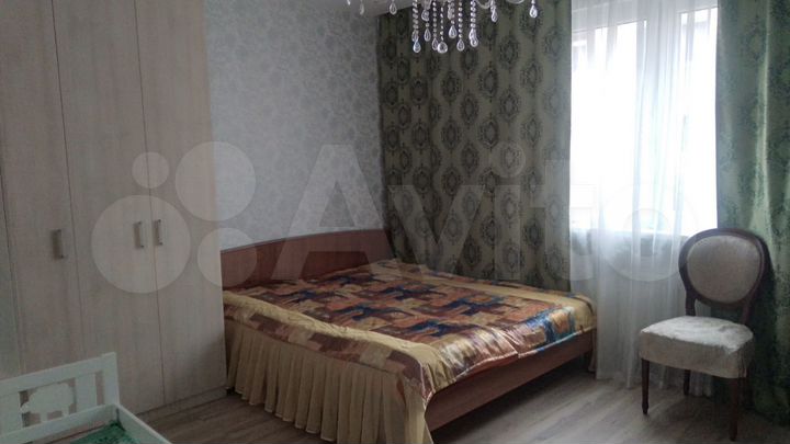 2-к. квартира, 58 м², 1/3 эт.