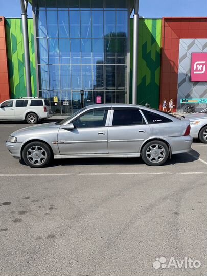 Opel Vectra 1.8 AT, 1999, 320 000 км