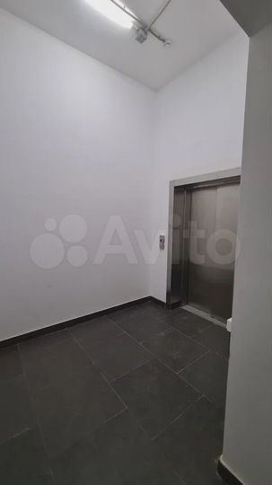 Свободного назначения, 592 м²