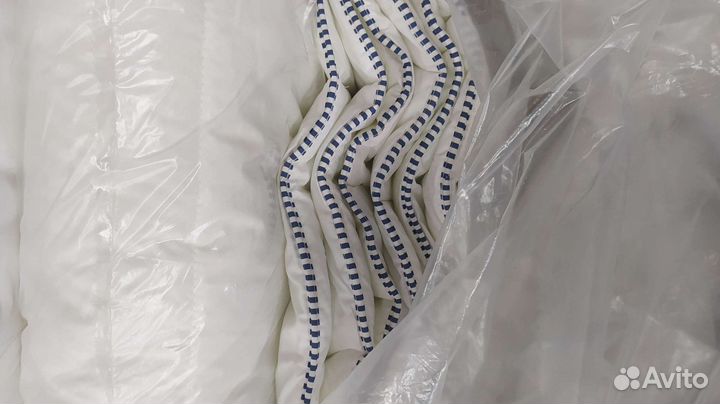 Одеяла и Подушки