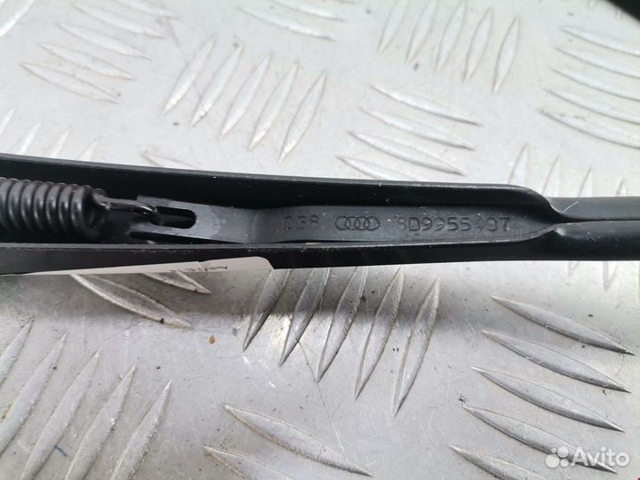 Щеткодержатель задний Audi A3 8L 2000 8D9955407A