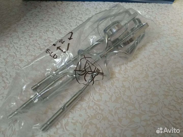 Новый электрический миксер в упаковке