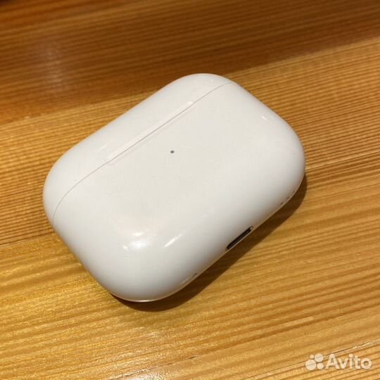 Кейс для наушников AirPods Pro 2 оригинал