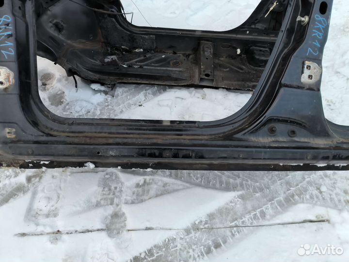 Renault Duster передняя левая стойка порог