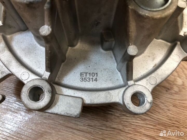 Насос водяной