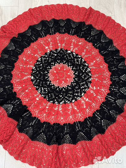 Скатерть вязаная круглая