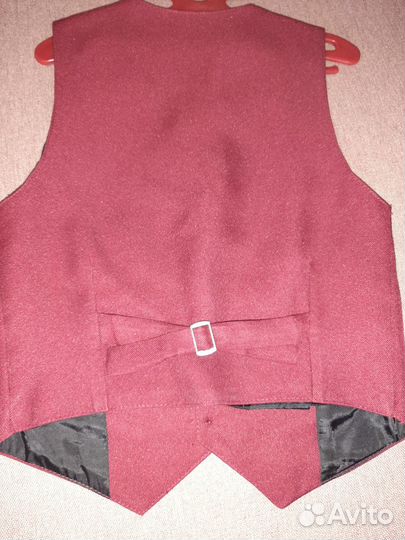 Жилетки бордовые, 122 и 128