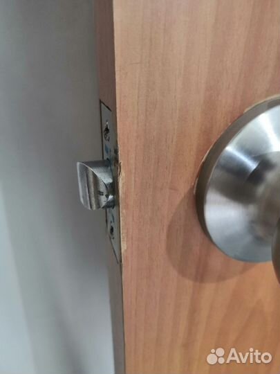 Дверь межкомнатная 700 с коробкой бу