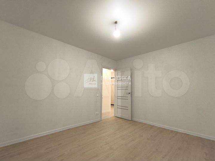 2-к. квартира, 38 м², 1/12 эт.