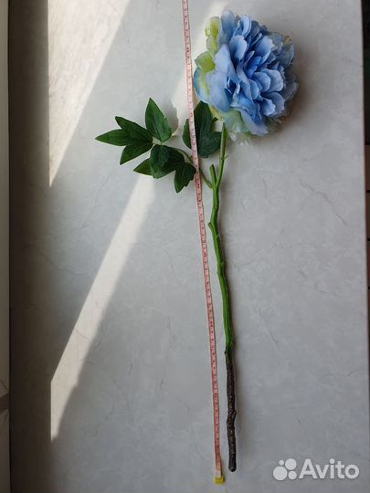 Искусственный цветок