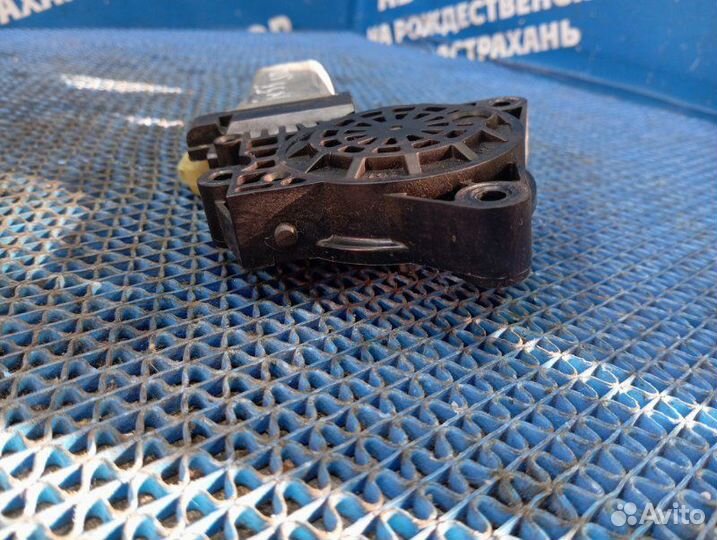 Моторчик стеклоподъемника Hyundai Ix55 внедорожник