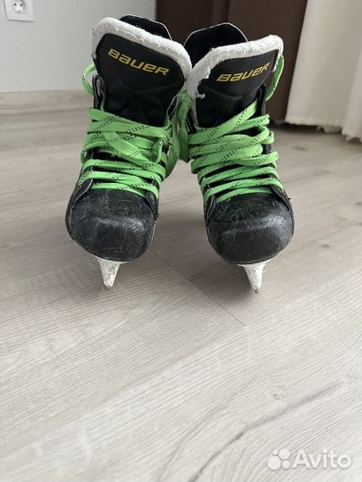 Коньки хоккейные