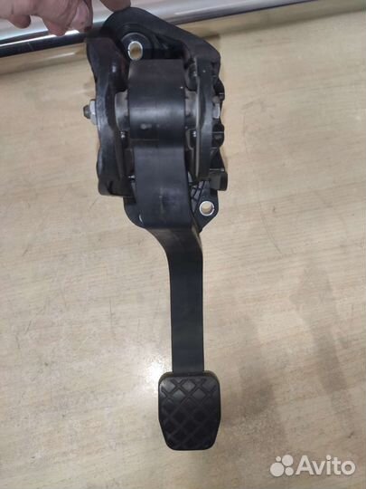 Педаль сцепления skoda vw audi