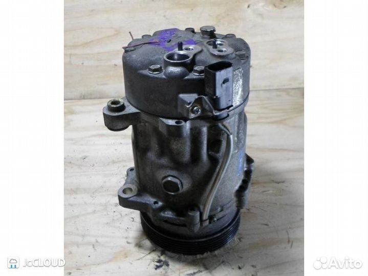 Компрессор кондиционера на volkswagen golf 1J1 AZJ