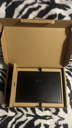 Ноутбук msi modern 14