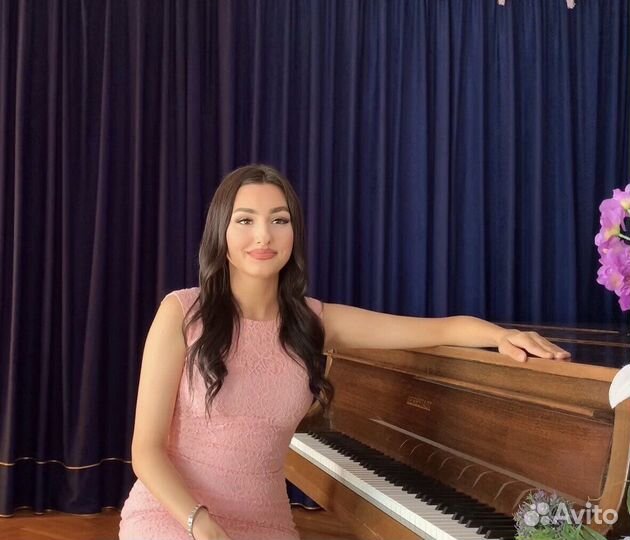 Преподаватель эстрадного вокала