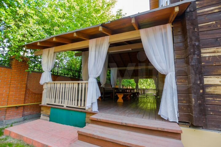 Коттедж 235 м² на участке 100 сот.