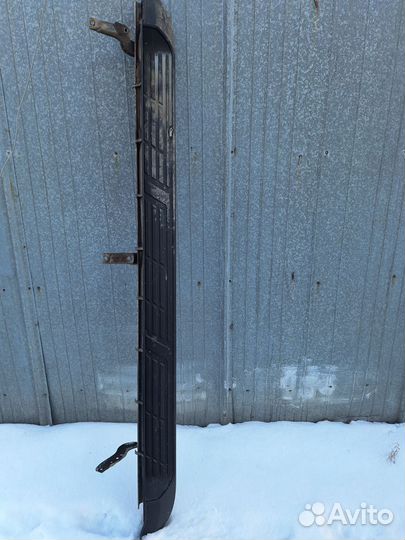 Порог правый тойота хайлюкс