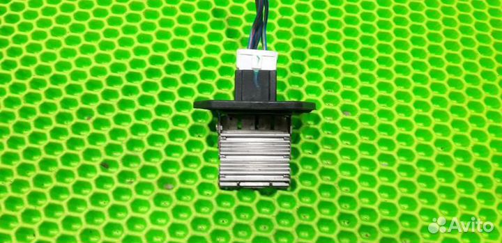 Резистор отопителя Nissan Almera Classic B10