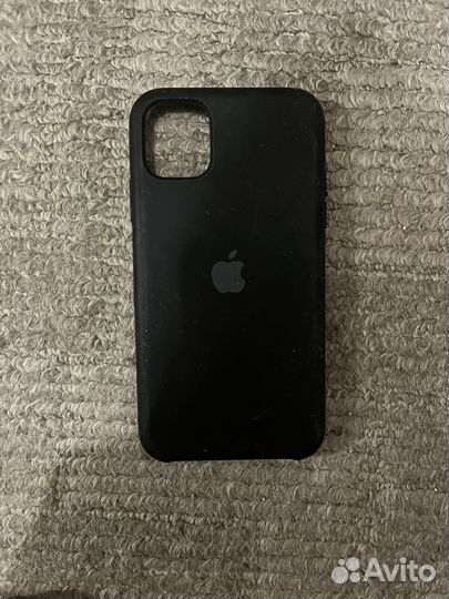 Чехол на iPhone 11