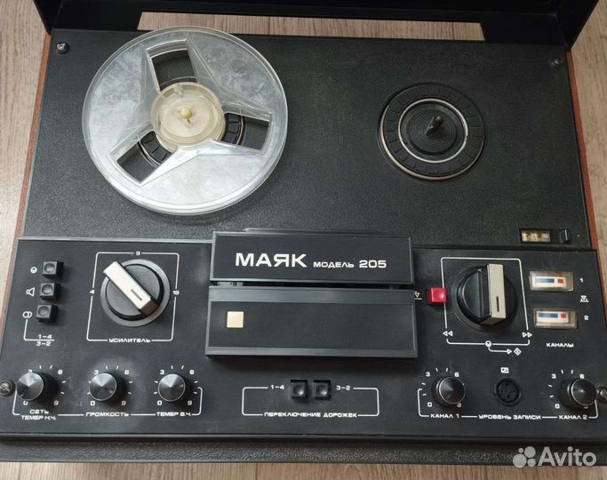 Магнитофон маяк 205