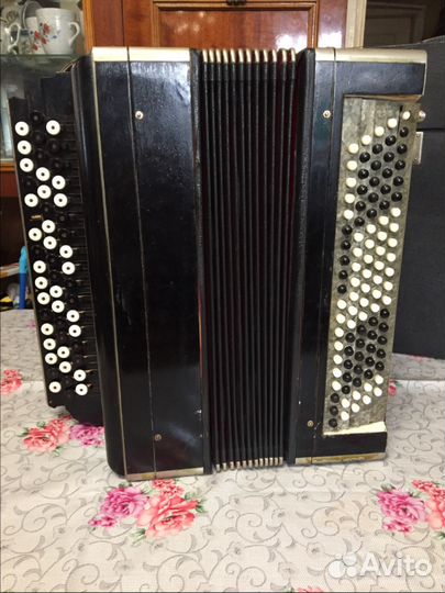 Продаю баян