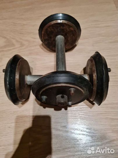 Набор гантелей