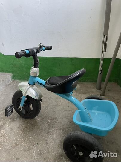 Детский трехколесный велосипед