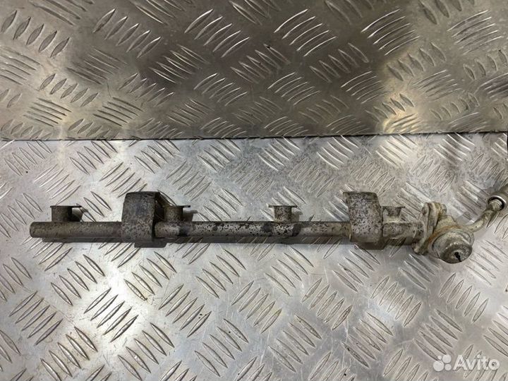 Топливная рампа Toyota Rav4 2.5 2arfe 2015