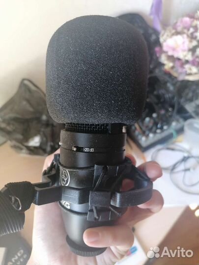 Студийный микрофон AKG p120