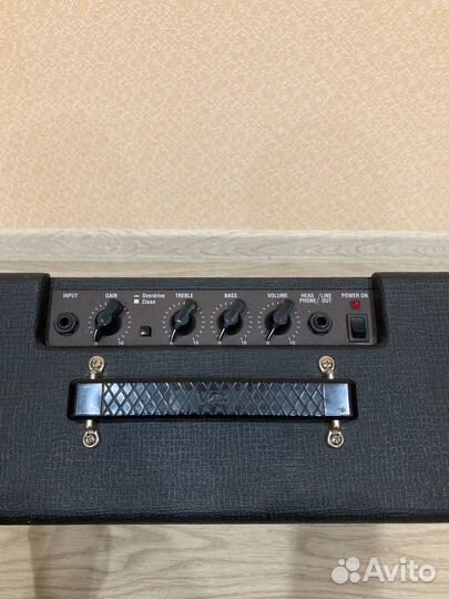 Гитарный усилитель VOX v9106 Pathfinder