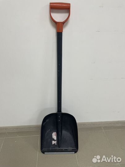 Лопата для снега